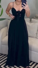 Macacão Estela – Elegância e Sofisticação em Uma Peça Atemporal!