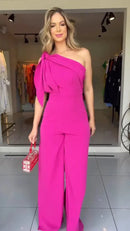 Macacão Royale – Sofisticação e Estilo em Uma Peça Única!