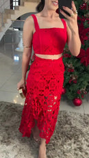 Vestido Carmine – Sofisticação e Impacto em Cada Detalhe!