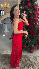 Vestido Carmine – Sofisticação e Impacto em Cada Detalhe!