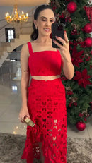 Vestido Carmine – Sofisticação e Impacto em Cada Detalhe!