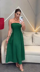 Vestido Emerald – Elegância e Simplicidade Atemporal!