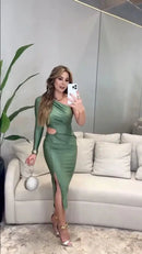 Vestido Esmeralda – Modernidade e Elegância em Cada Detalhe!