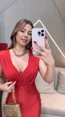 Vestido Helena – Sofisticação e Elegância Atemporal!