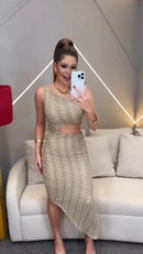 Vestido Stella – O Poder da Elegância com um Toque Moderno!