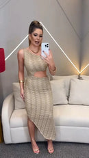 Vestido Stella – O Poder da Elegância com um Toque Moderno!